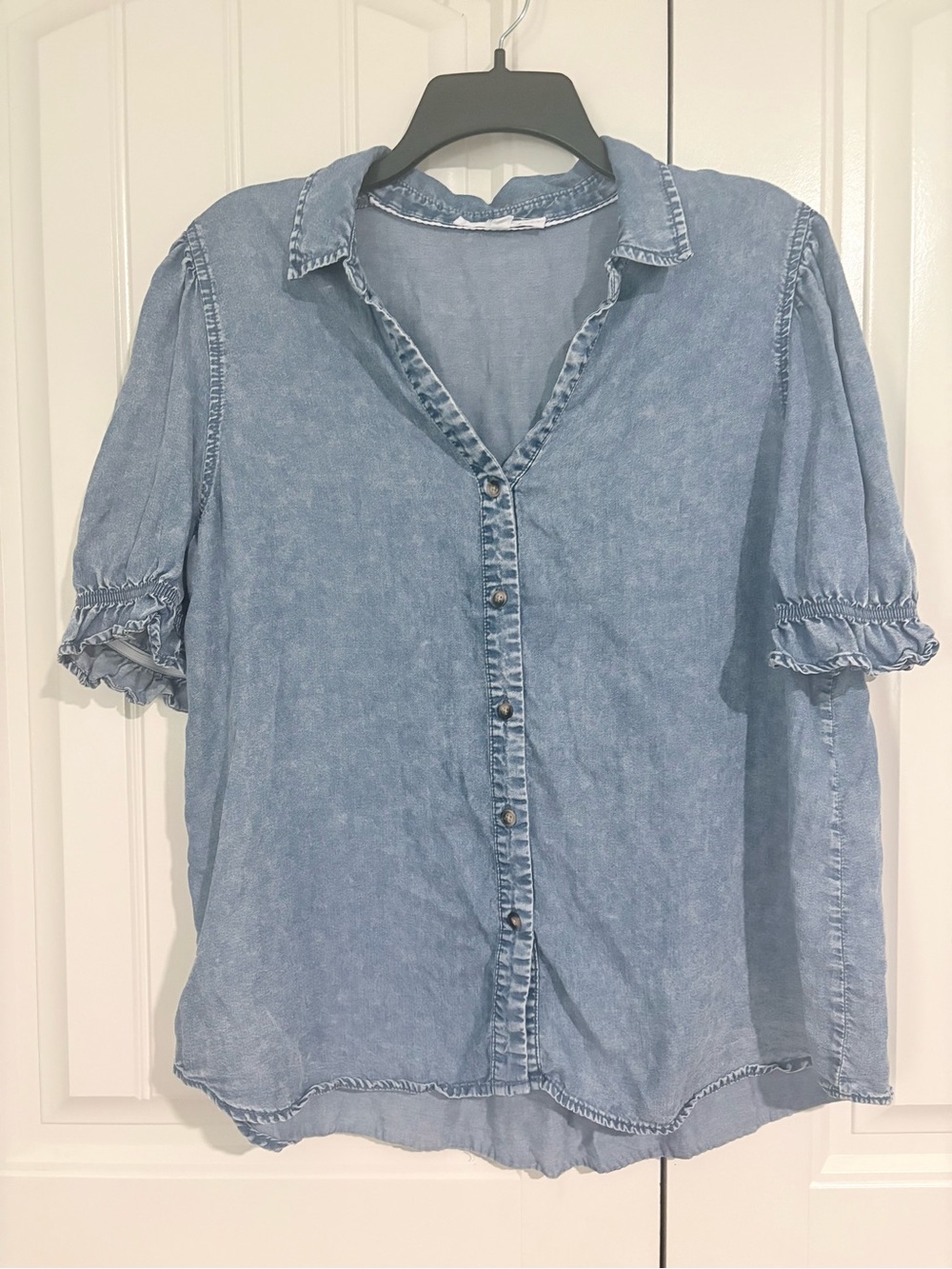 Women’s Jane + Delancey Lightweight Denim Button-Front Top
